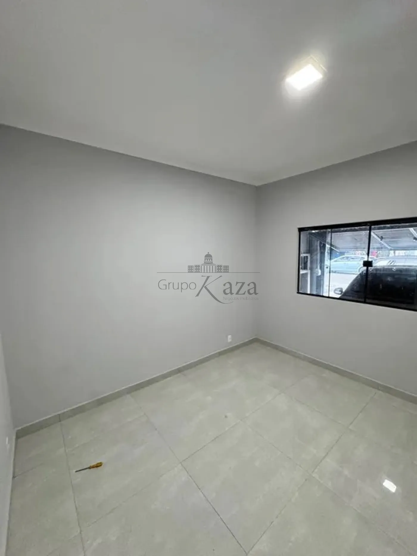 Foto 1 de Casa Padrão em Parque Novo Horizonte, São José dos Campos - imagem 1