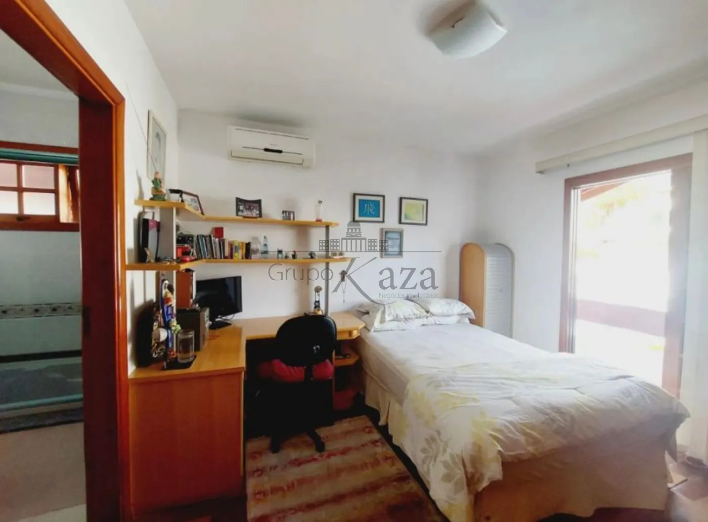 Foto 11 de Casa Condomínio em Jardim das Colinas, São José dos Campos - imagem 11