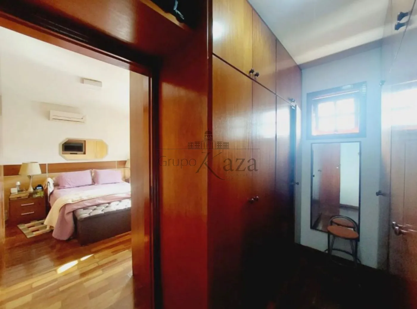 Foto 13 de Casa Condomínio em Jardim das Colinas, São José dos Campos - imagem 13