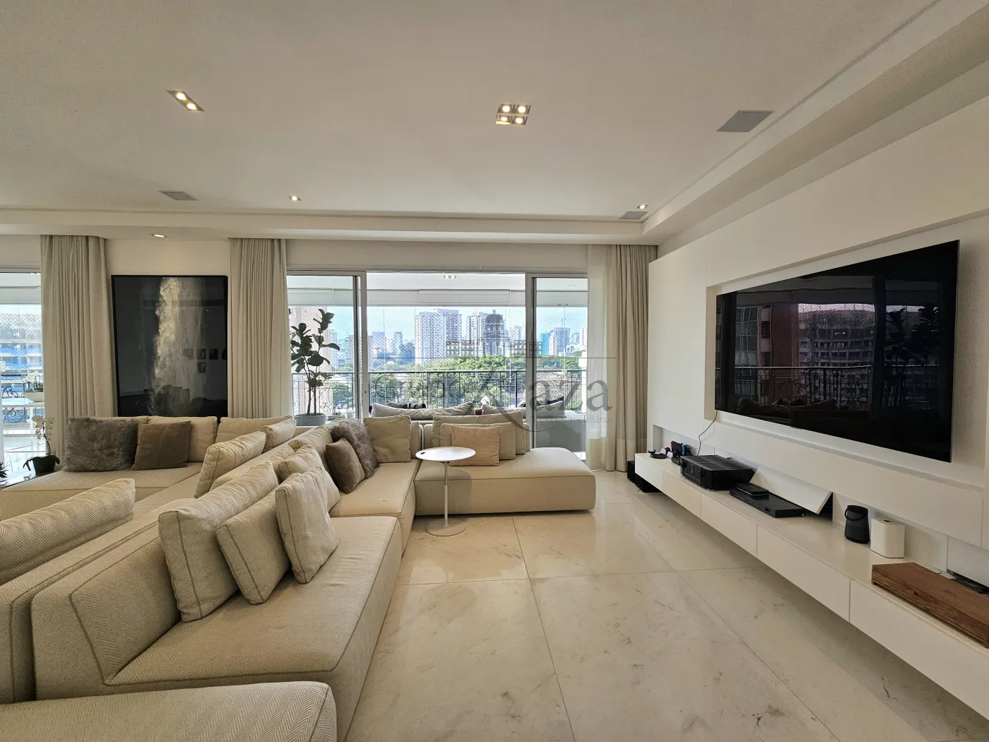 Foto 10 de Apartamento Padrão em Moema, São Paulo - imagem 10