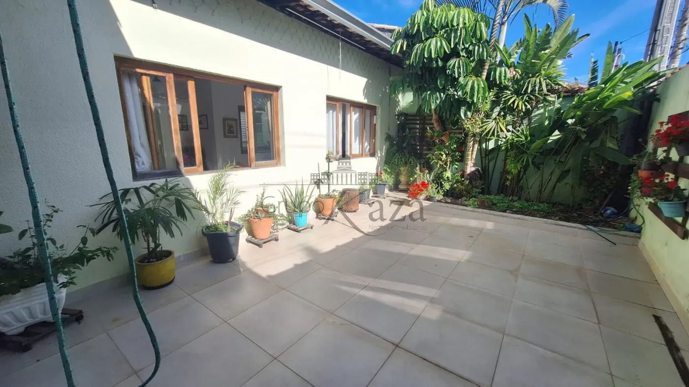 Foto 24 de Casa Padrão em Jardim Santa Maria, Jacareí - imagem 24