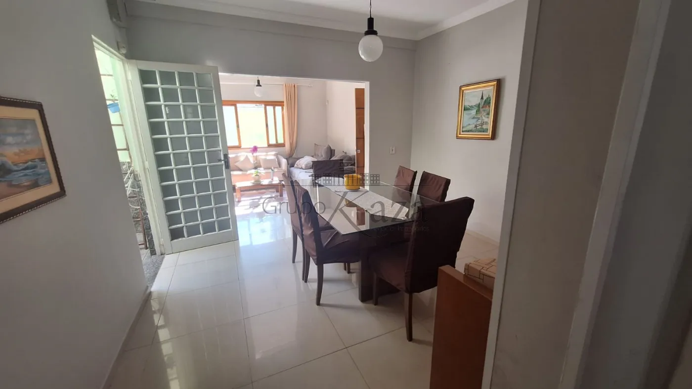 Foto 2 de Casa Padrão em Jardim Santa Maria, Jacareí - imagem 2