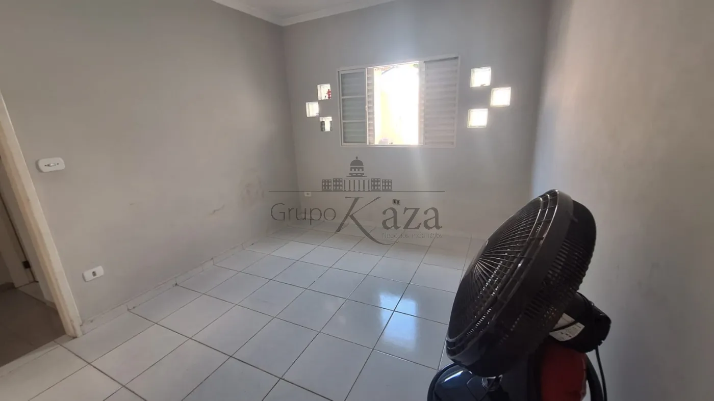 Foto 14 de Casa Padrão em Jardim Santa Maria, Jacareí - imagem 14