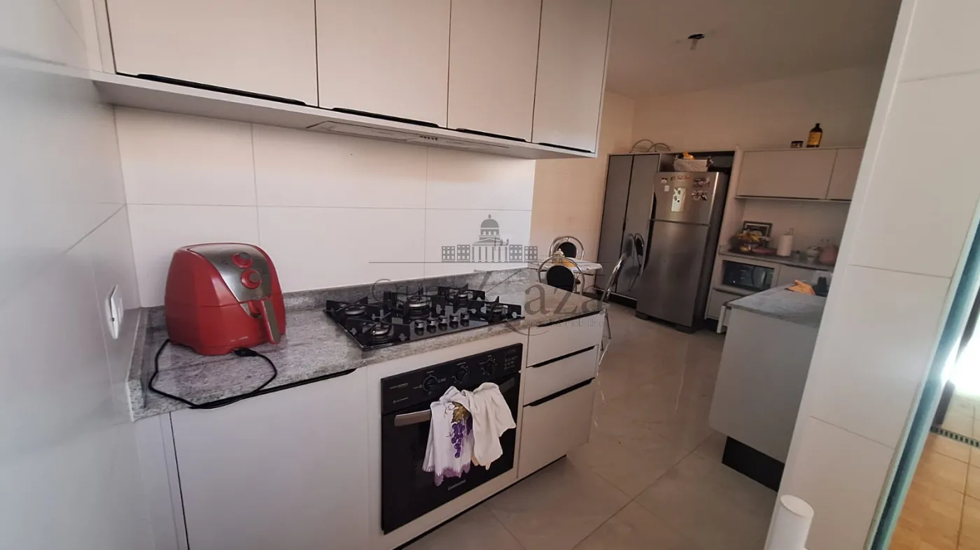 Foto 6 de Casa Padrão em Jardim Santa Maria, Jacareí - imagem 6