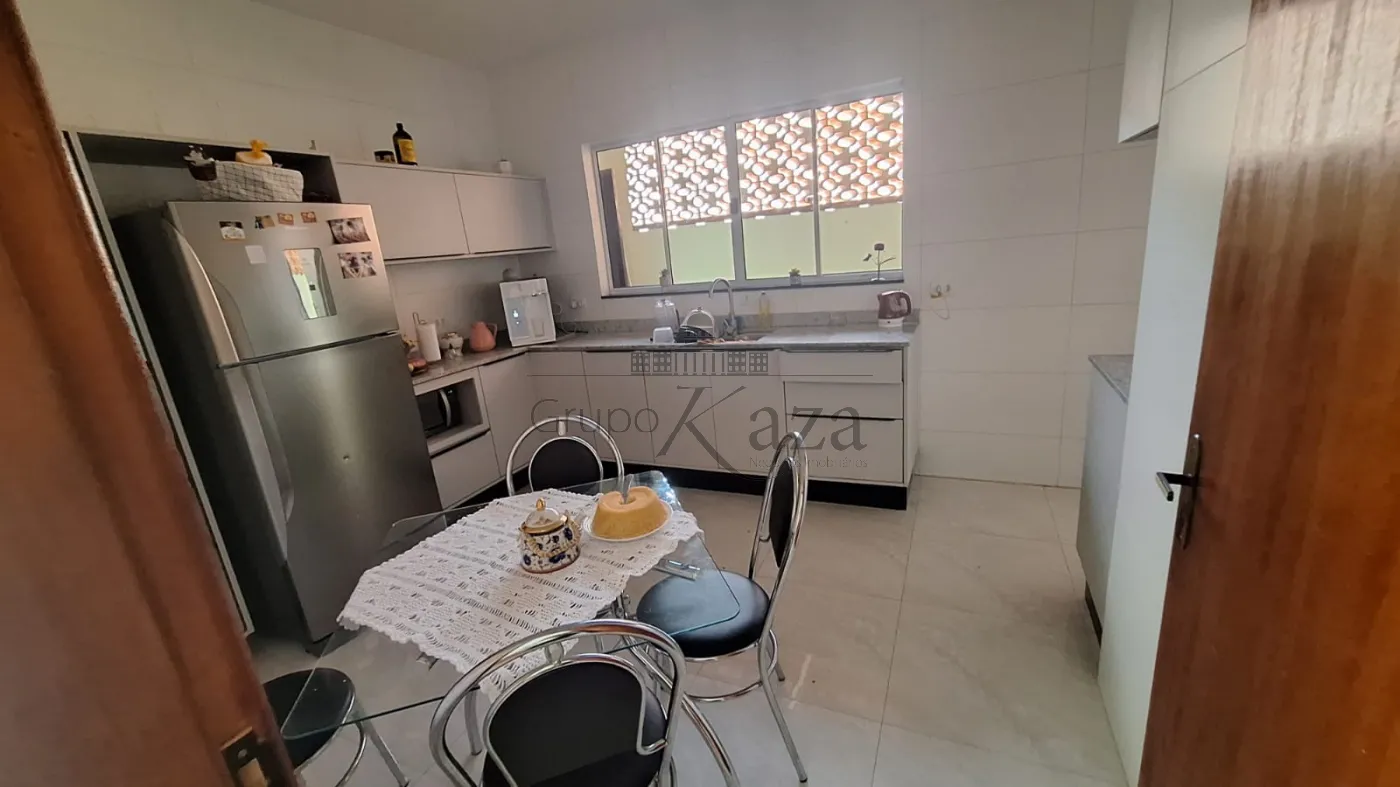 Foto 7 de Casa Padrão em Jardim Santa Maria, Jacareí - imagem 7
