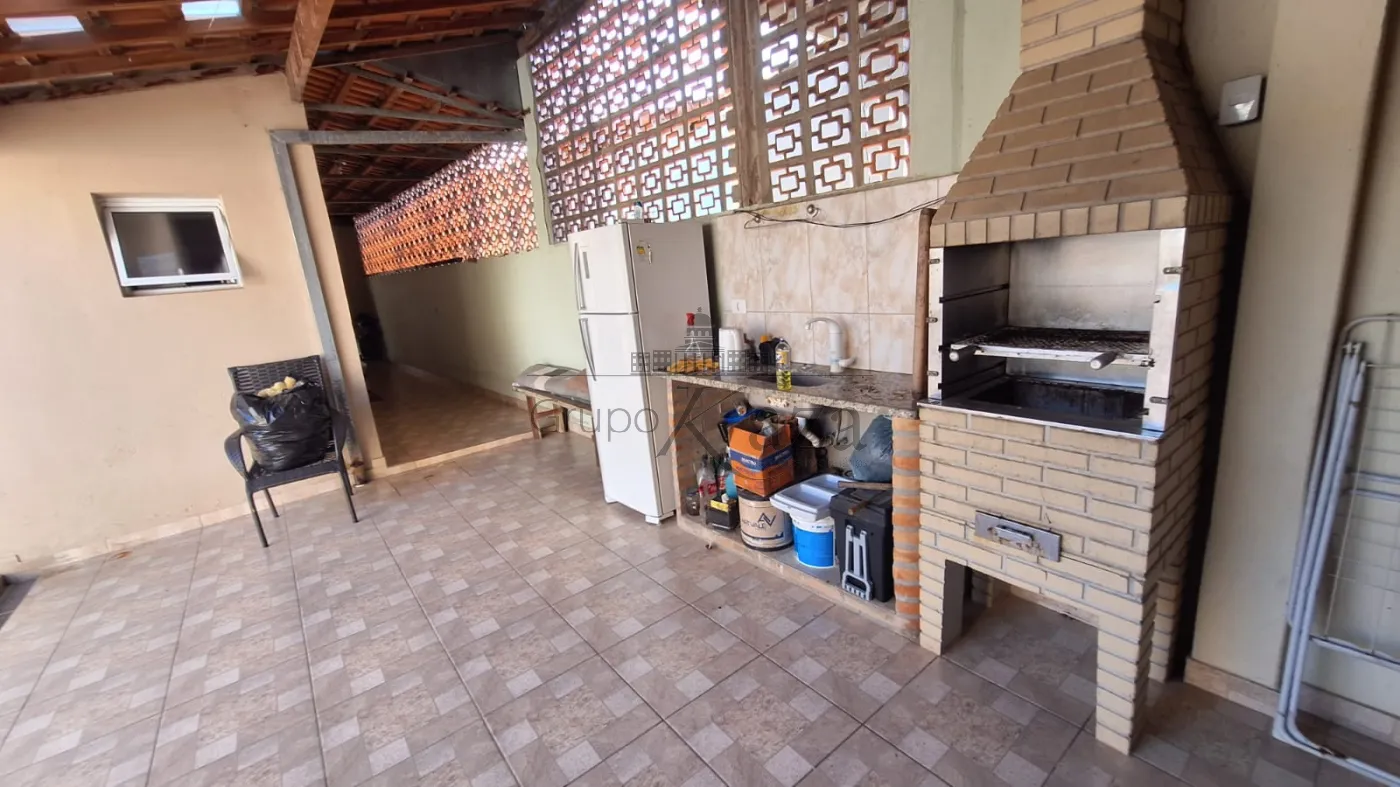 Foto 20 de Casa Padrão em Jardim Santa Maria, Jacareí - imagem 20