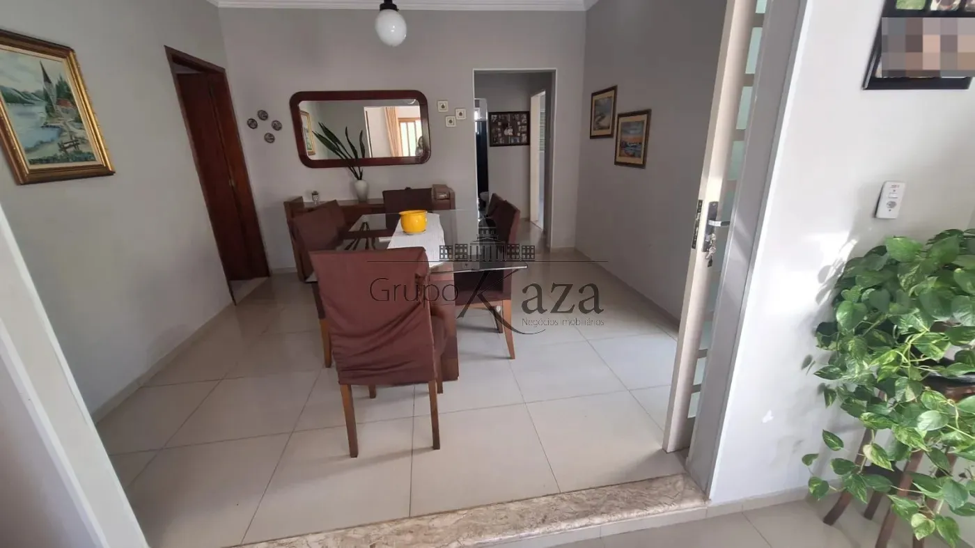 Foto 3 de Casa Padrão em Jardim Santa Maria, Jacareí - imagem 3