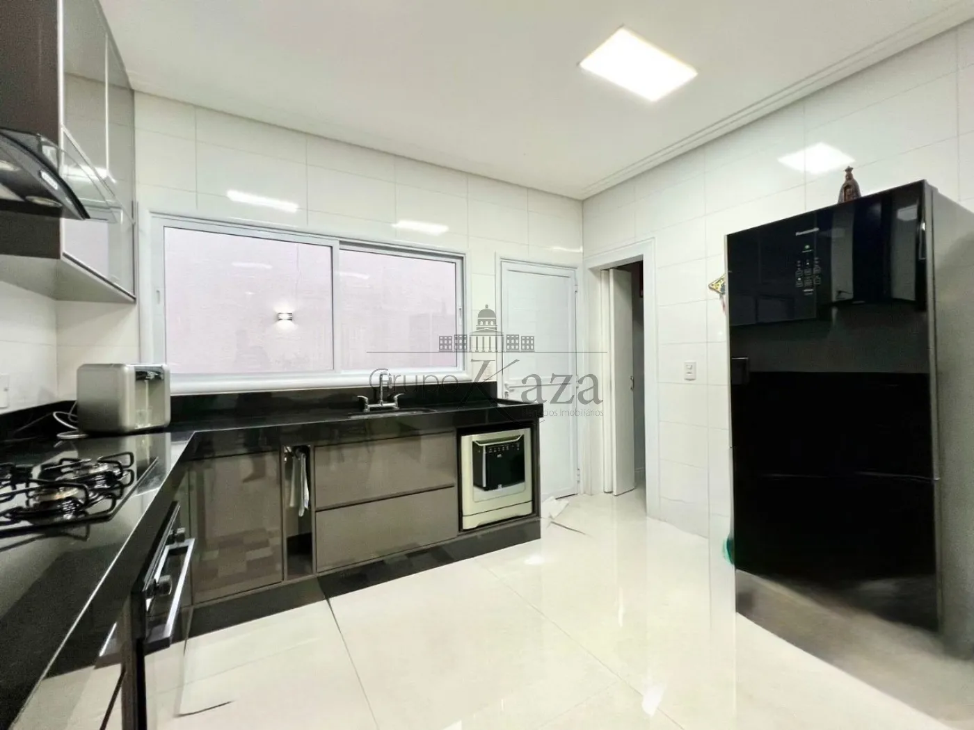 Foto 3 de Casa Condomínio em Loteamento Floresta, São José dos Campos - imagem 3