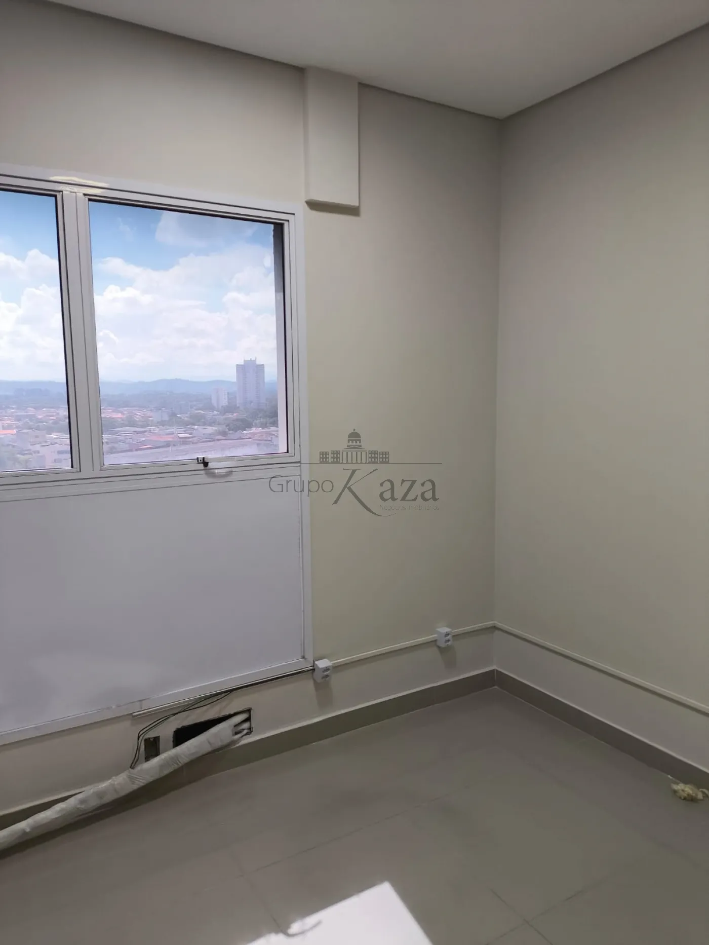 Foto 1 de Comercial Sala em Centro, Jacareí - imagem 1