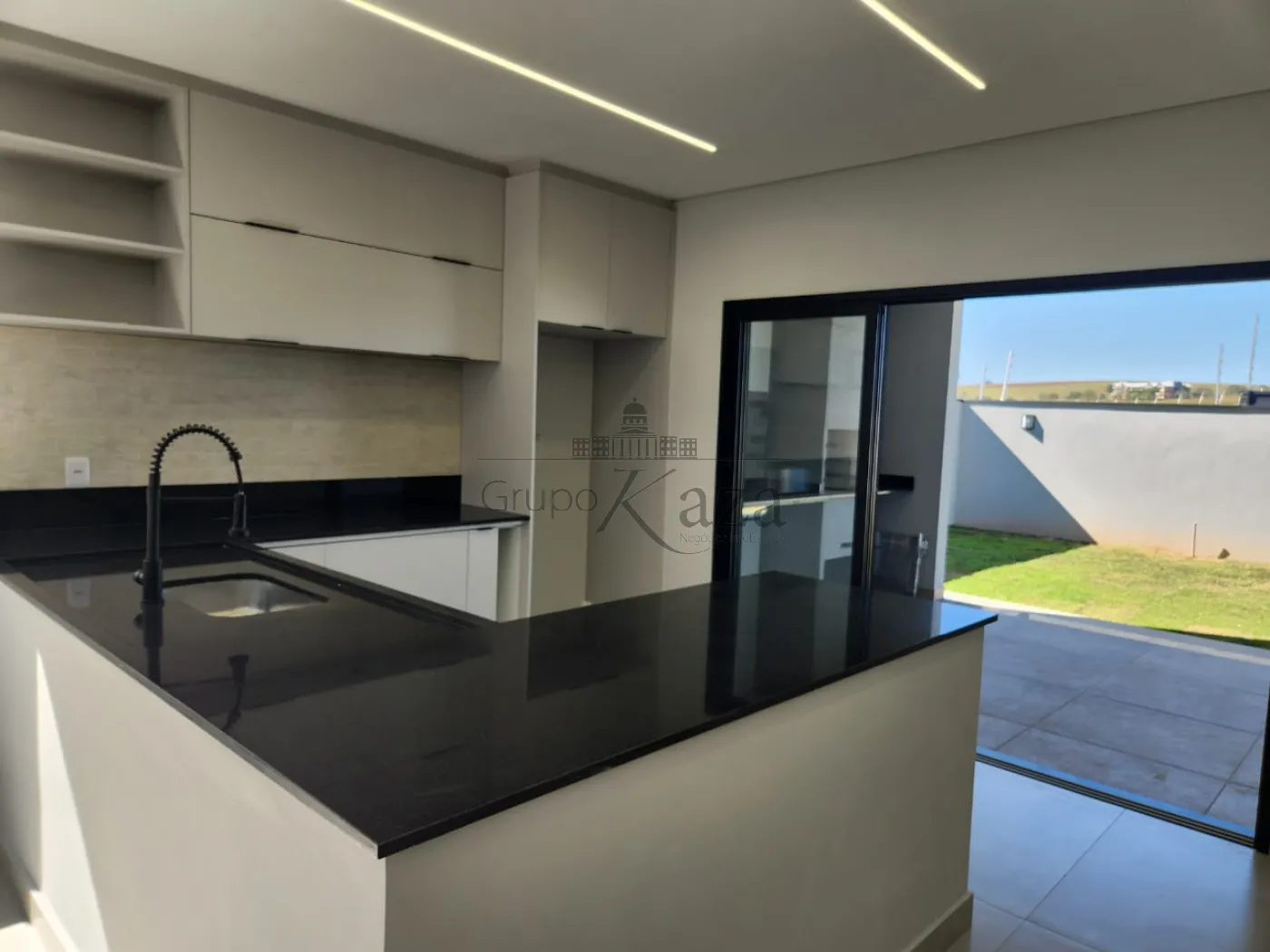 Foto 3 de Casa Condomínio em Residencial Colinas, Caçapava - imagem 3 Foto 3 de Casa Condomínio em Residencial Colinas, Caçapava - imagem 3