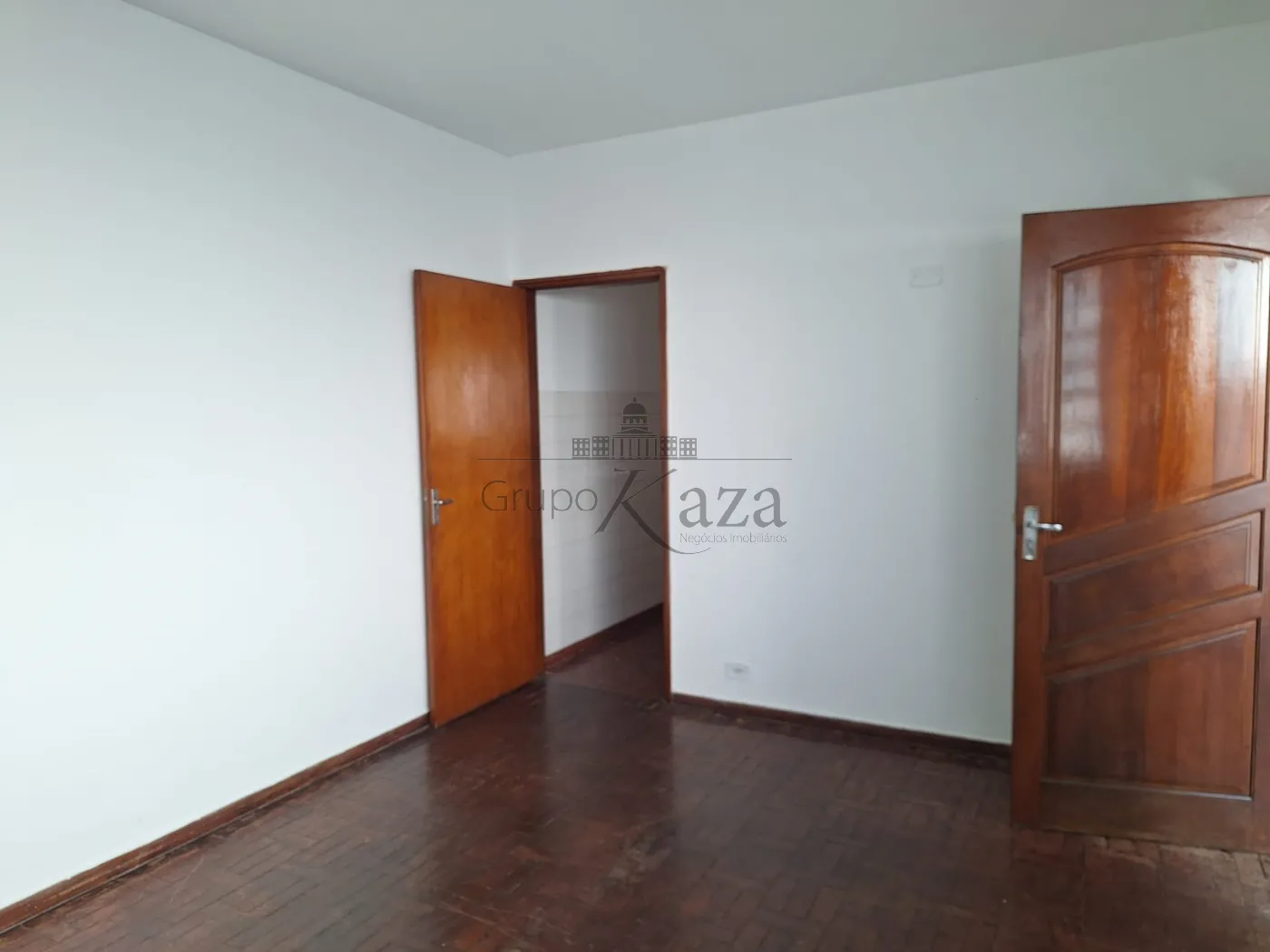 Foto 1 de Casa Padrão em Vila Letônia, São José dos Campos - imagem 1