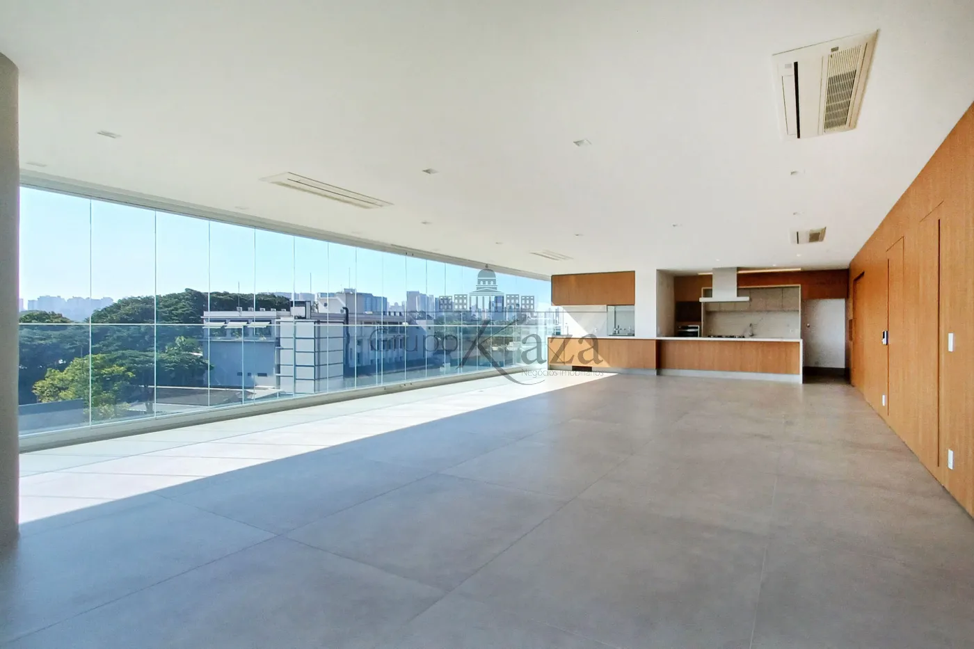 Foto 1 de Apartamento Padrão em Moema, São Paulo - imagem 1 Foto 1 de Apartamento Padrão em Moema, São Paulo - imagem 1