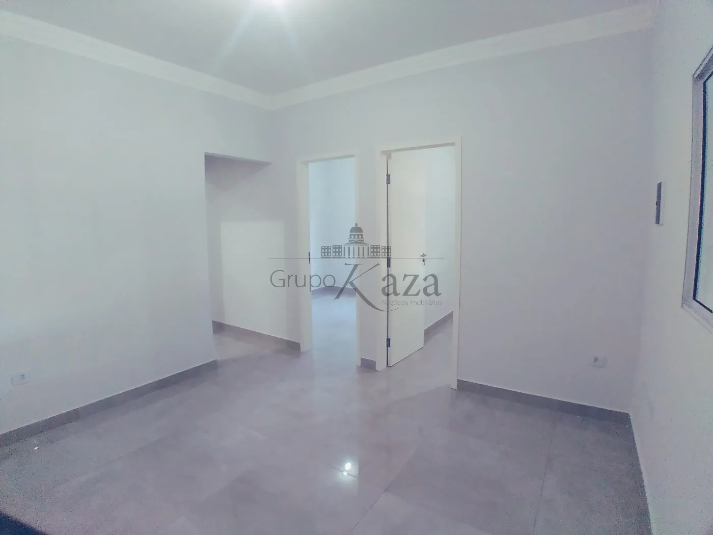 Foto 4 de Casa Padrão em Vila Tesouro, São José dos Campos - imagem 4