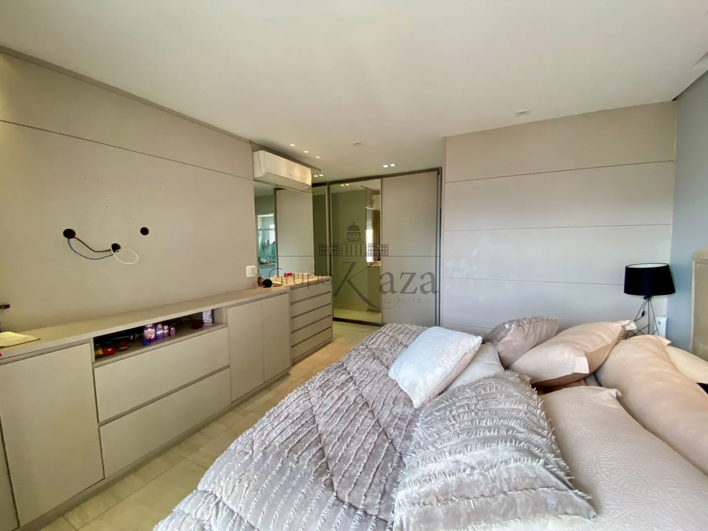 Foto 16 de Apartamento Padrão em Jardim das Colinas, São José dos Campos - imagem 16