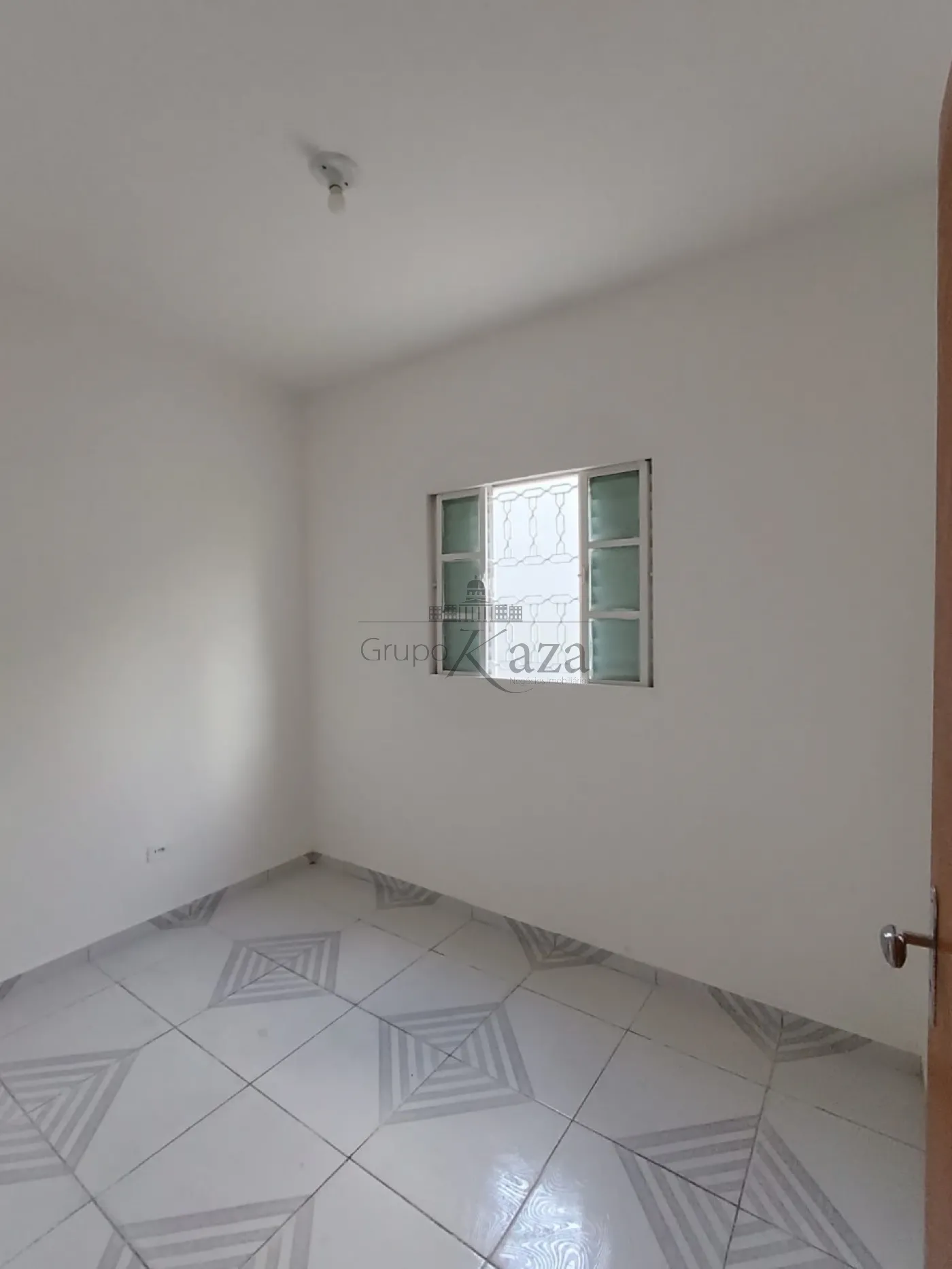 Foto 6 de Casa Padrão em Jardim São Leopoldo, São José dos Campos - imagem 6