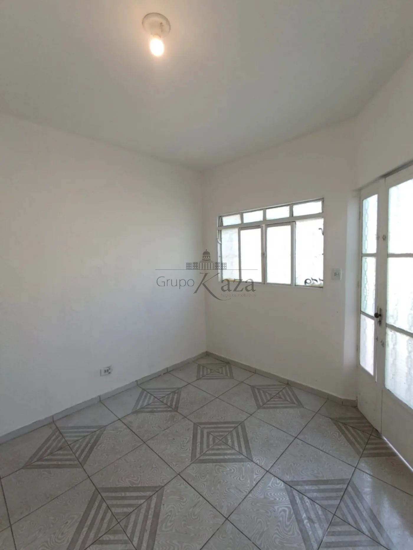 Foto 2 de Casa Padrão em Jardim São Leopoldo, São José dos Campos - imagem 2