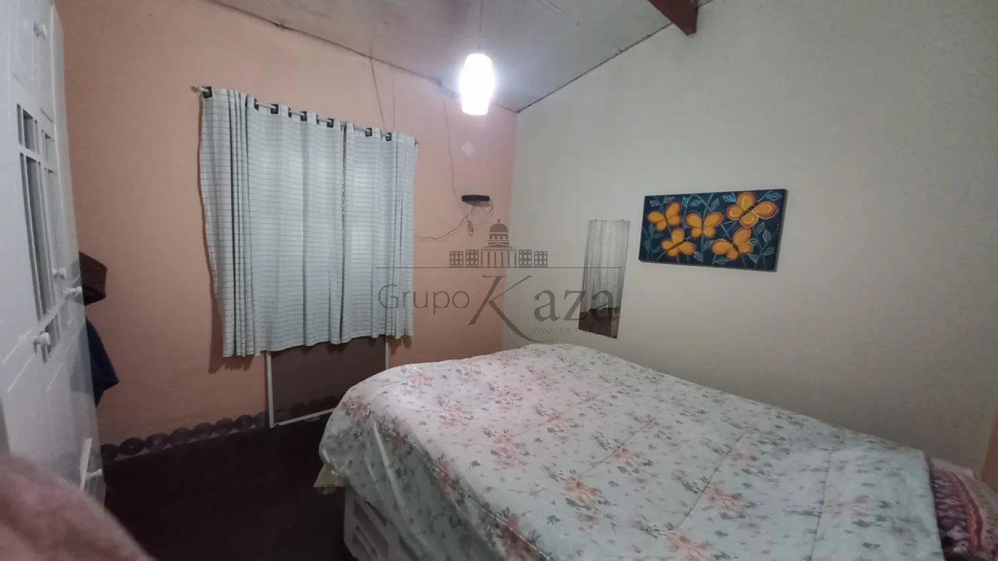 Foto 17 de Casa Térrea em Jardim da Granja, São José dos Campos - imagem 17