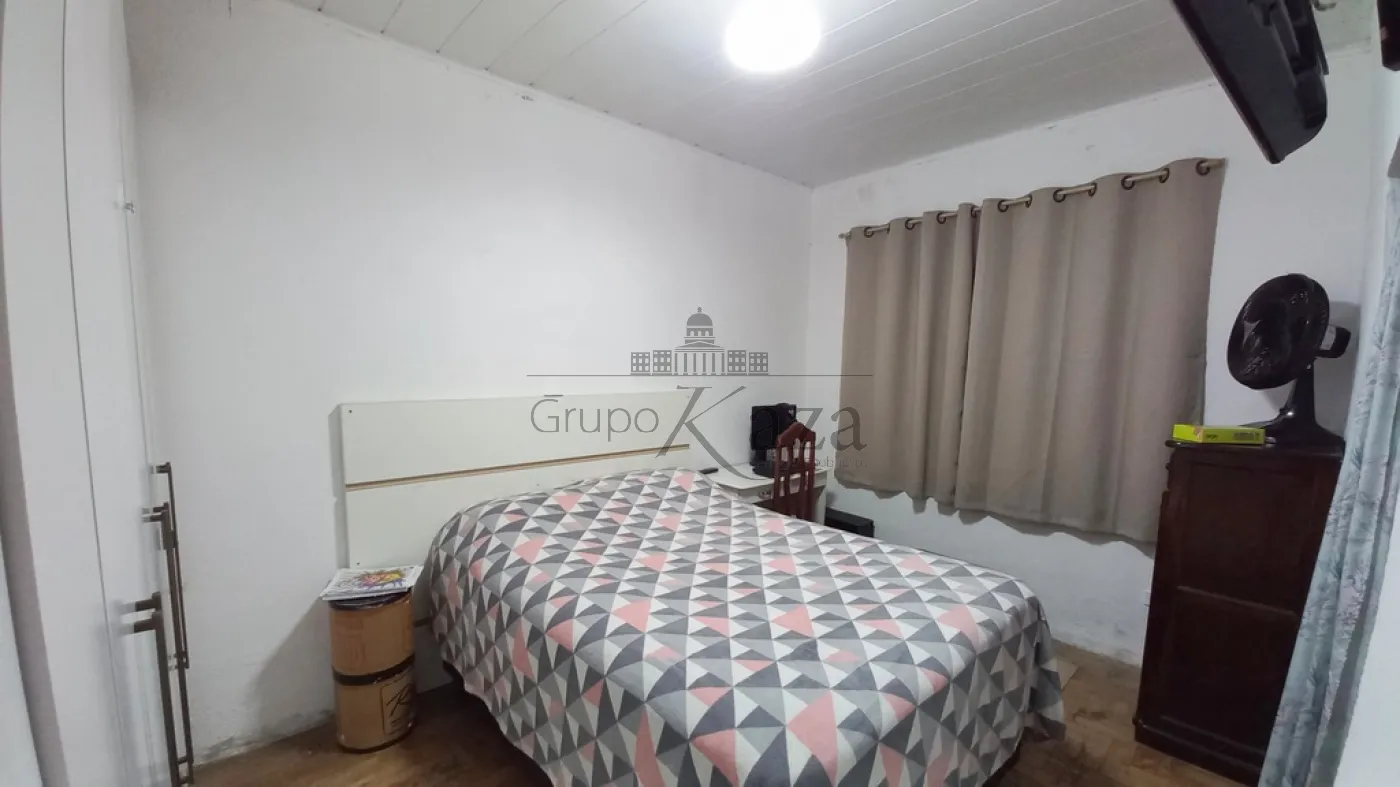 Foto 9 de Casa Térrea em Jardim da Granja, São José dos Campos - imagem 9