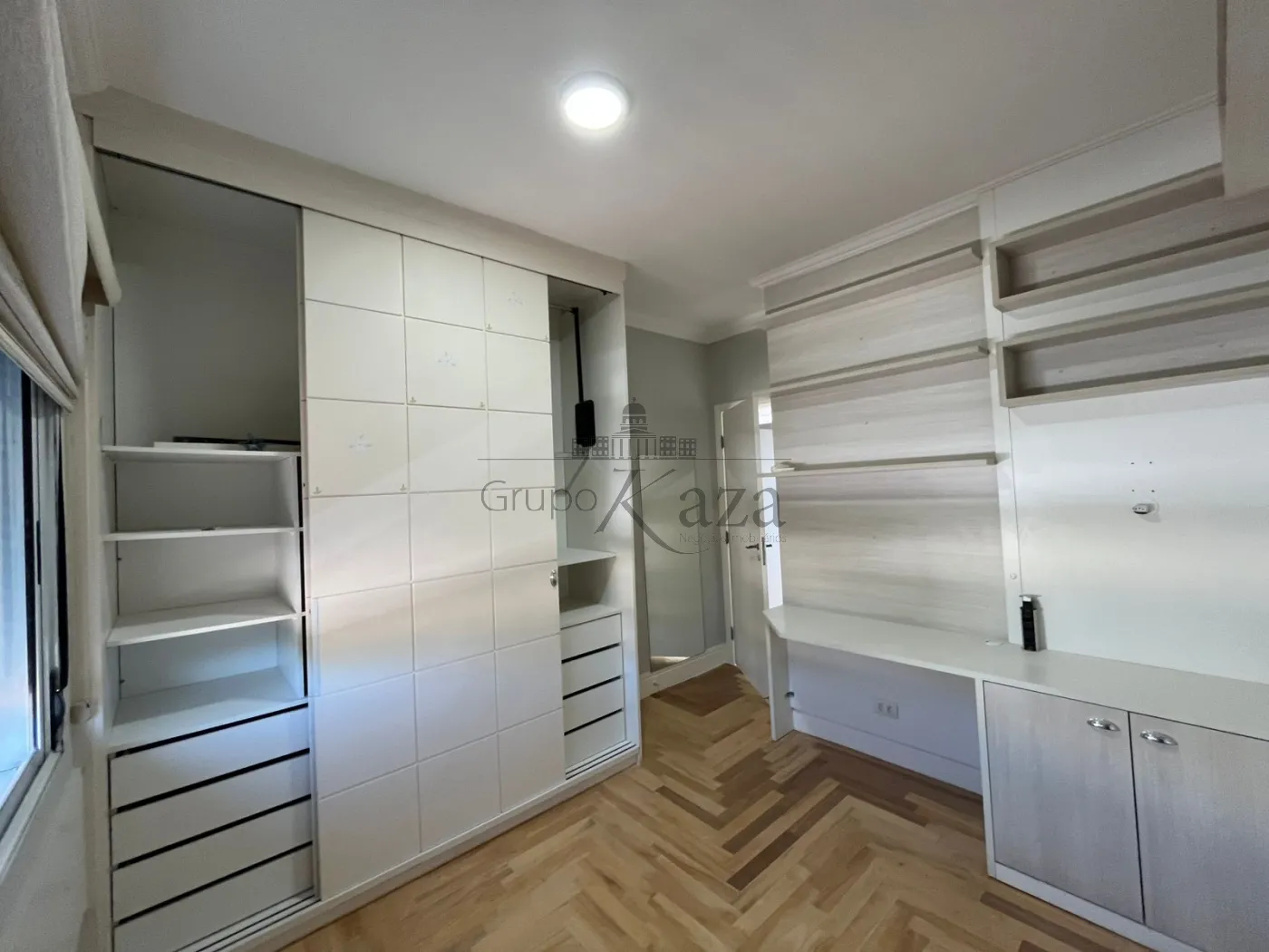 Foto 27 de Casa Condomínio em Vila Zezé, Jacareí - imagem 27