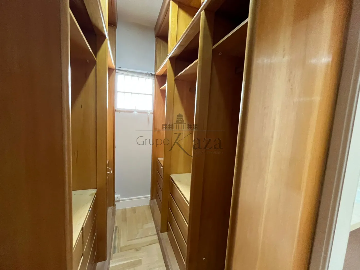 Foto 31 de Casa Condomínio em Vila Zezé, Jacareí - imagem 31