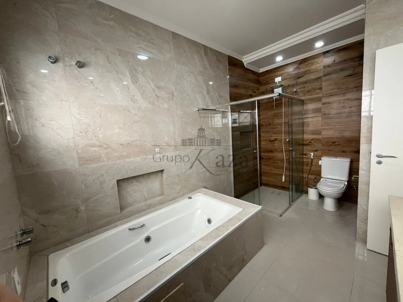 Foto 36 de Casa Condomínio em Vila Zezé, Jacareí - imagem 36