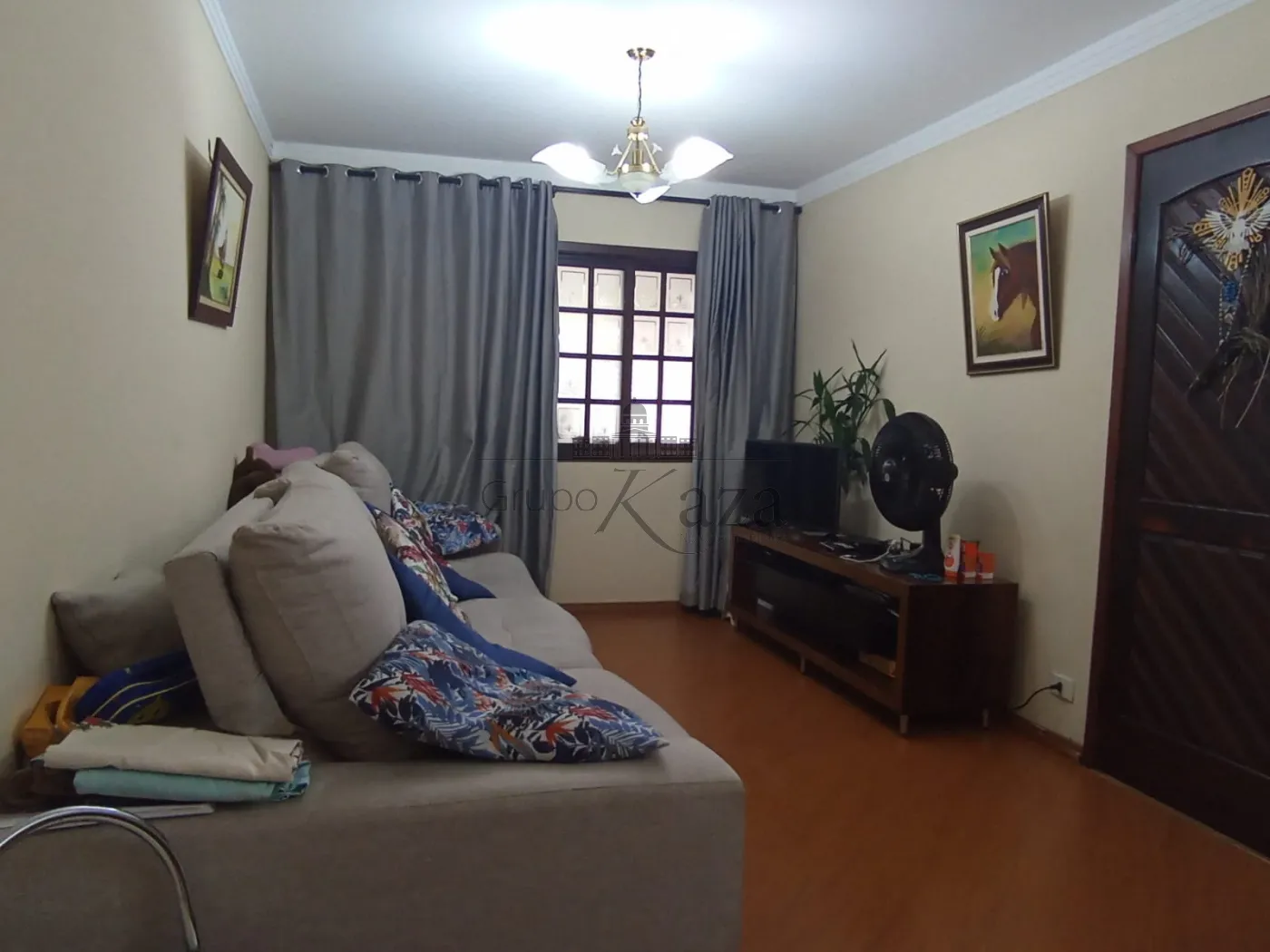Foto 1 de Casa Padrão em Bosque dos Eucaliptos, São José dos Campos - imagem 1