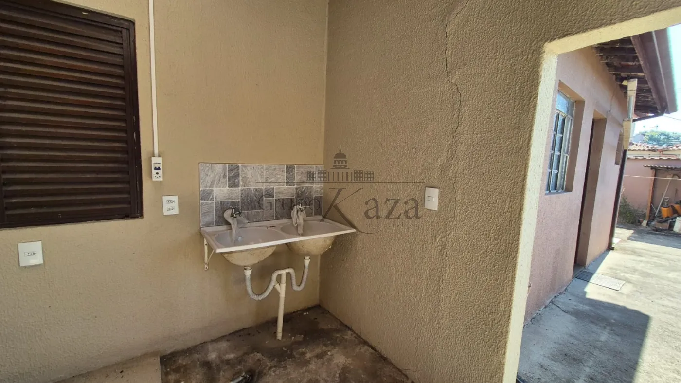 Foto 9 de Comercial Casa em Vila Pinheiro, Jacareí - imagem 9