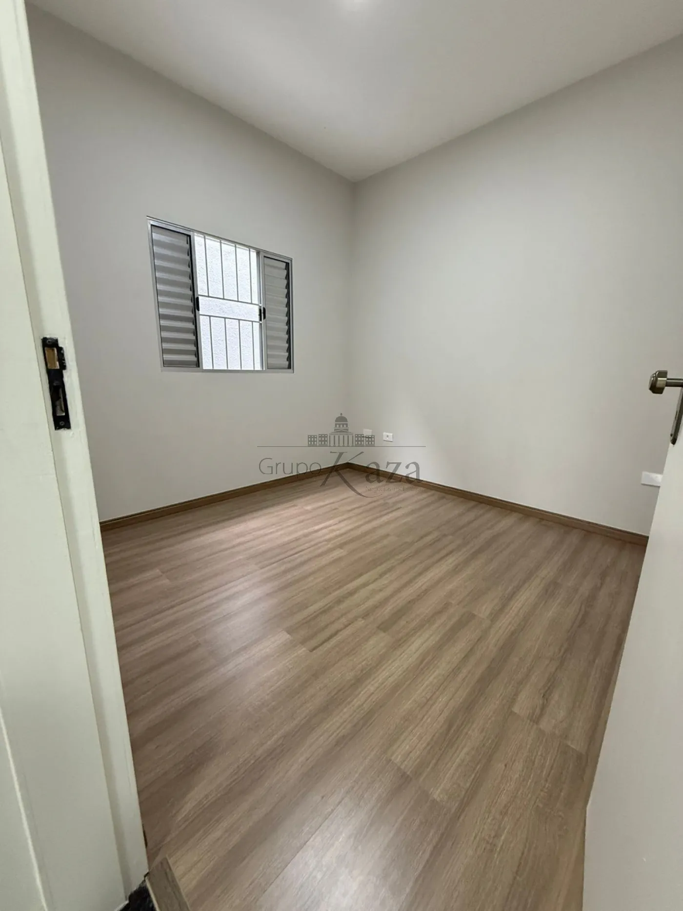 Foto 6 de Casa Padrão em Jardim Minas Gerais, São José dos Campos - imagem 6