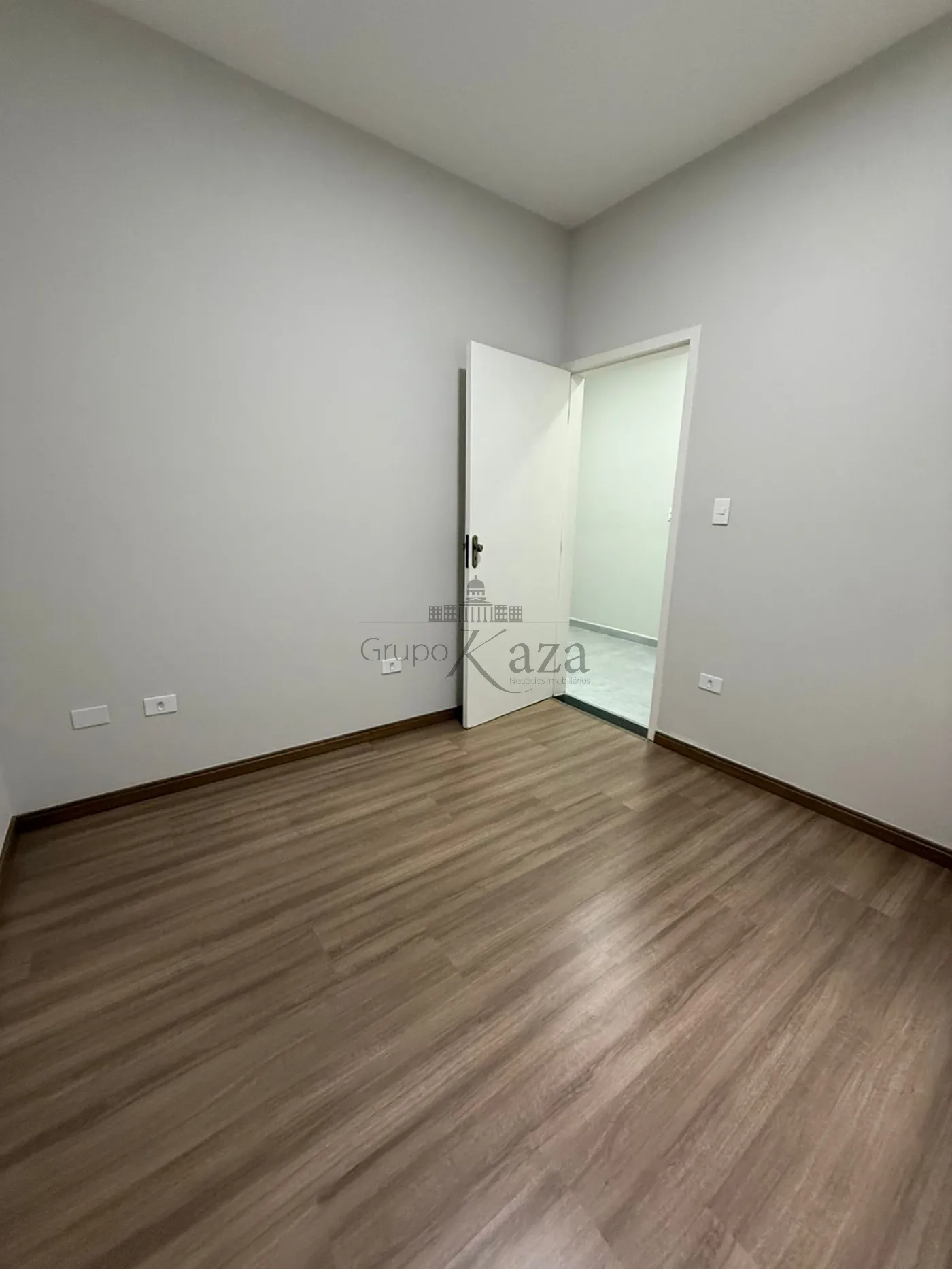 Foto 8 de Casa Padrão em Jardim Minas Gerais, São José dos Campos - imagem 8