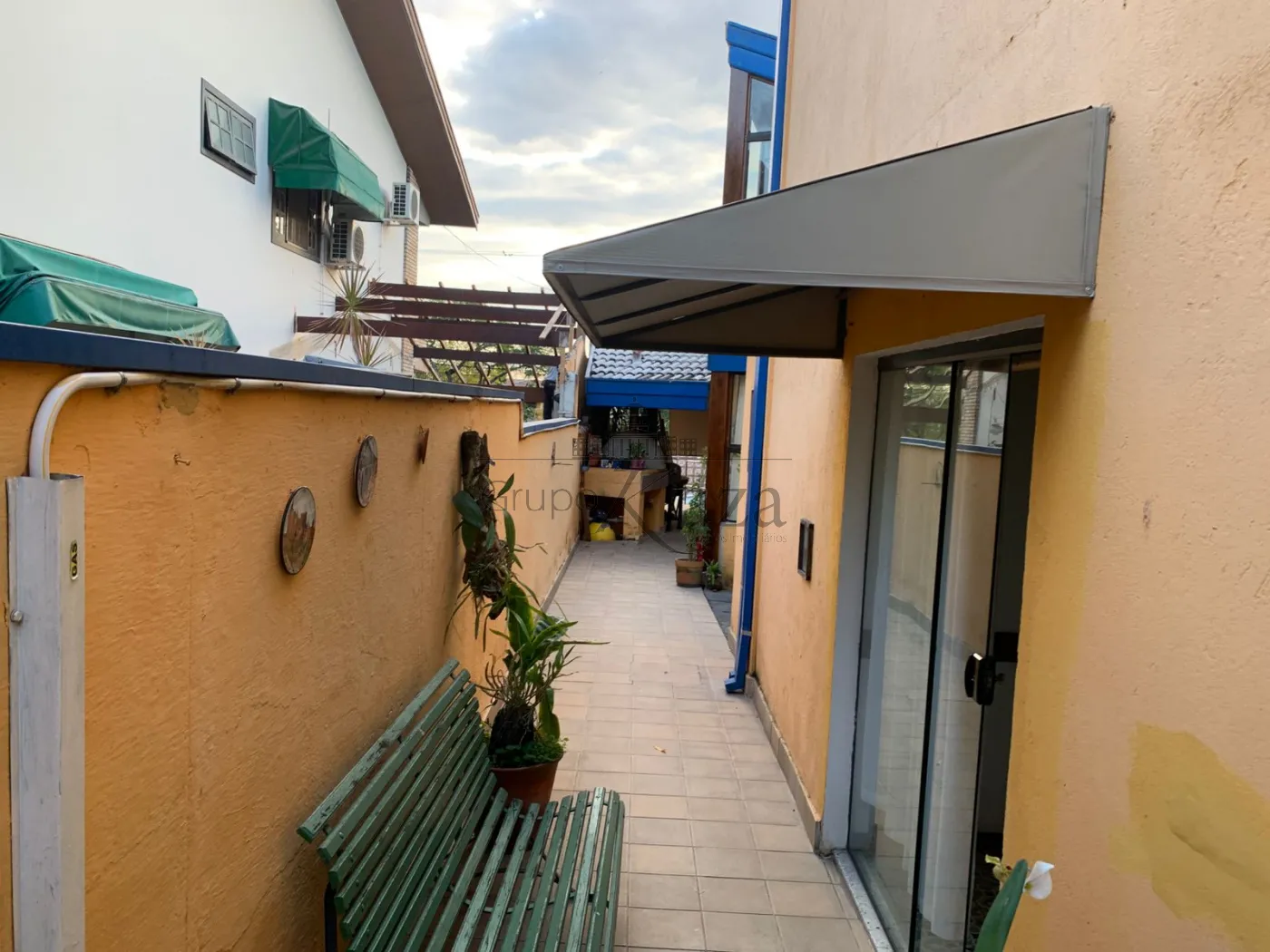 Foto 8 de Casa Condomínio em Jardim das Colinas, São José dos Campos - imagem 8