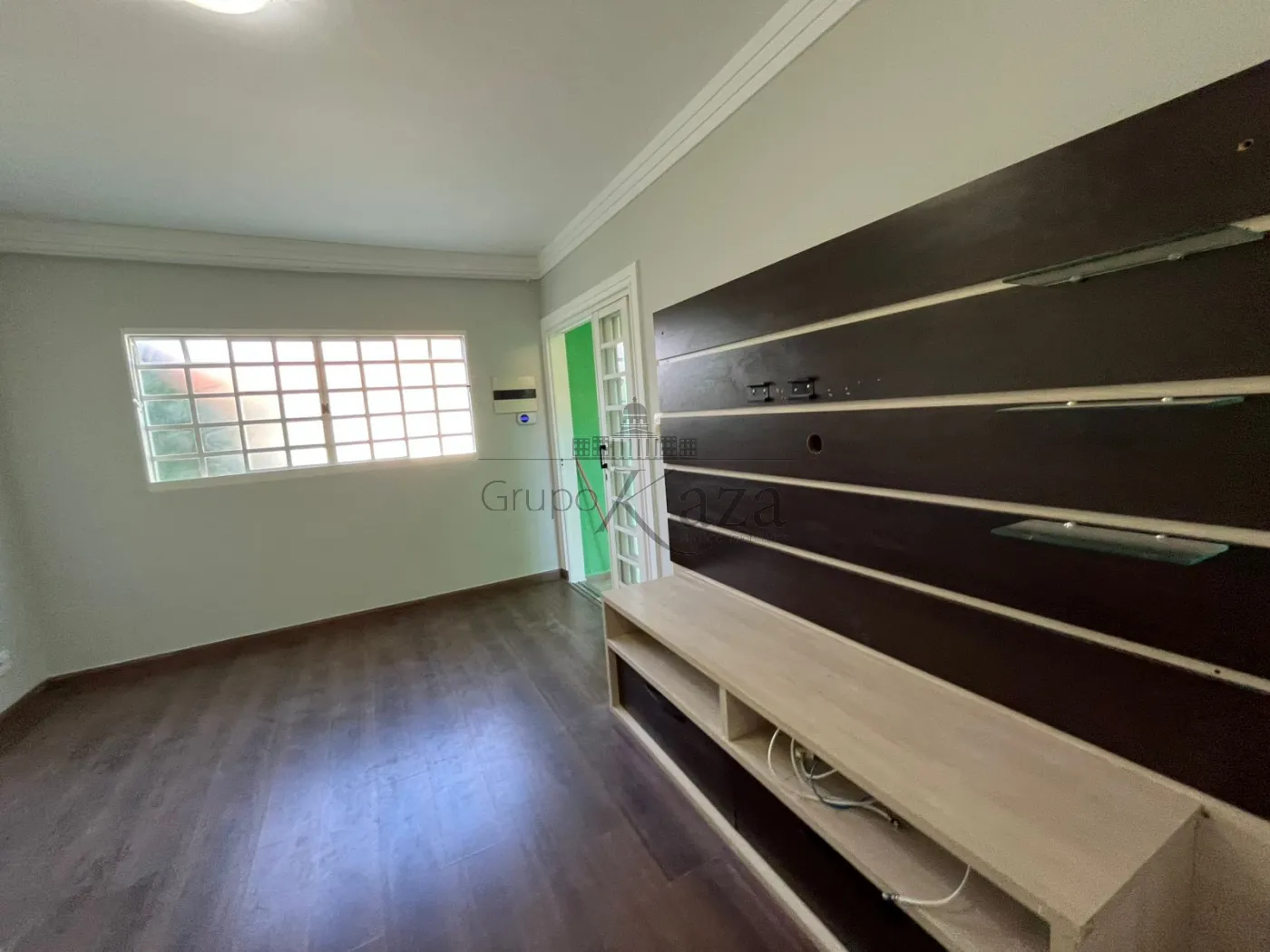 Foto 2 de Casa Padrão em Jardim das Cerejeiras, São José dos Campos - imagem 2