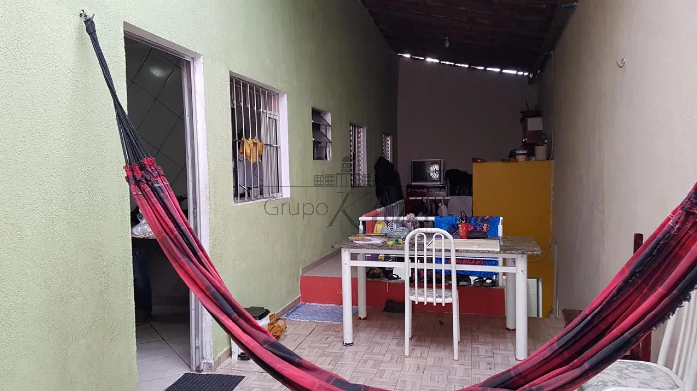 Foto 8 de Casa Padrão em Jardim Santa Inês I, São José dos Campos - imagem 8