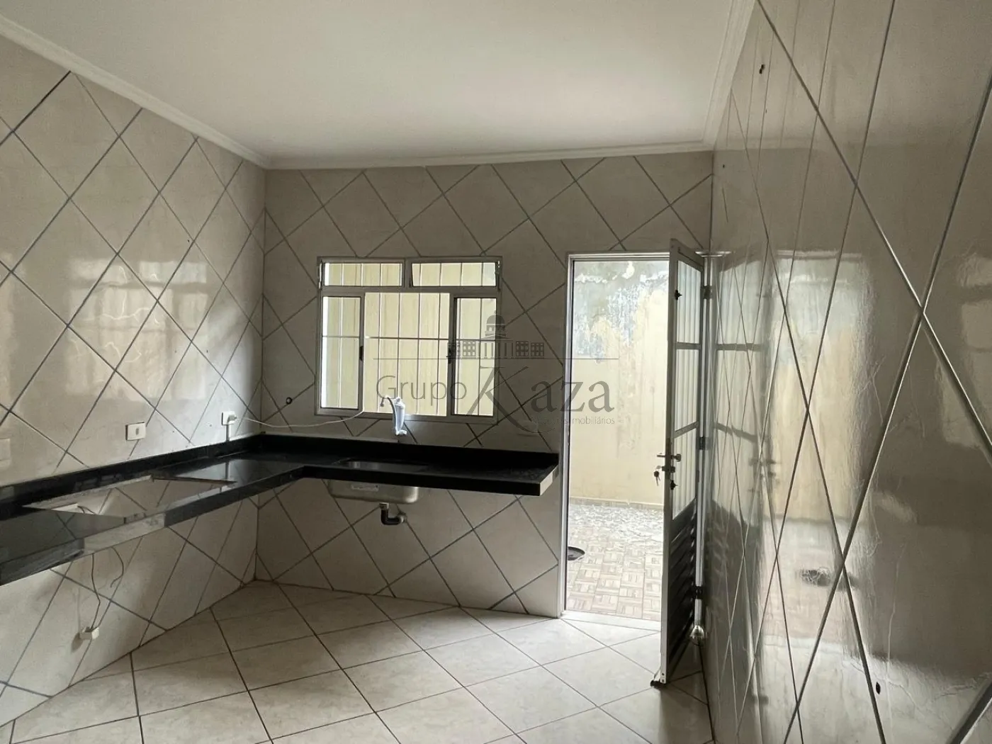 Foto 3 de Casa Padrão em Jardim Santa Inês I, São José dos Campos - imagem 3