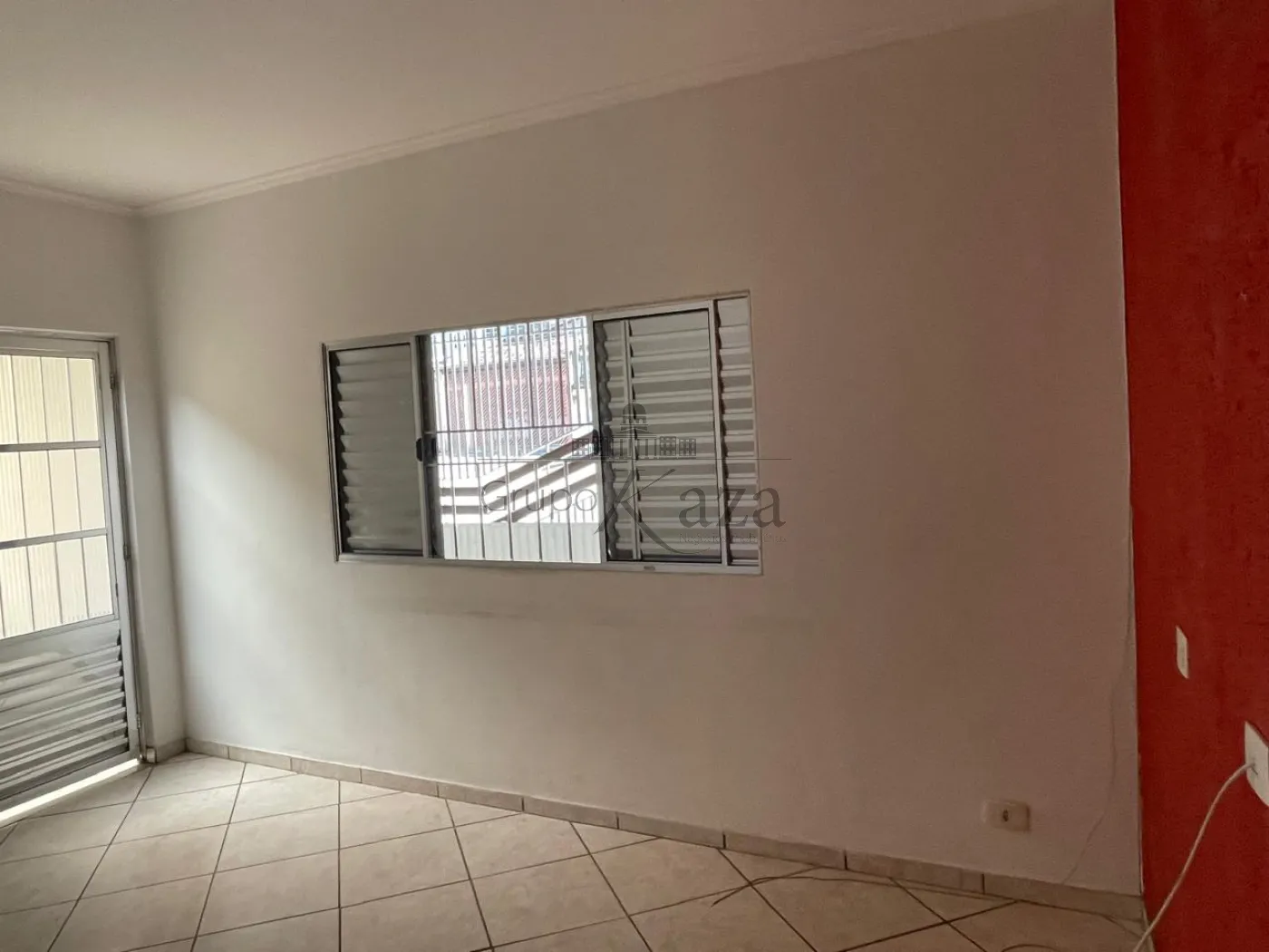 Foto 2 de Casa Padrão em Jardim Santa Inês I, São José dos Campos - imagem 2