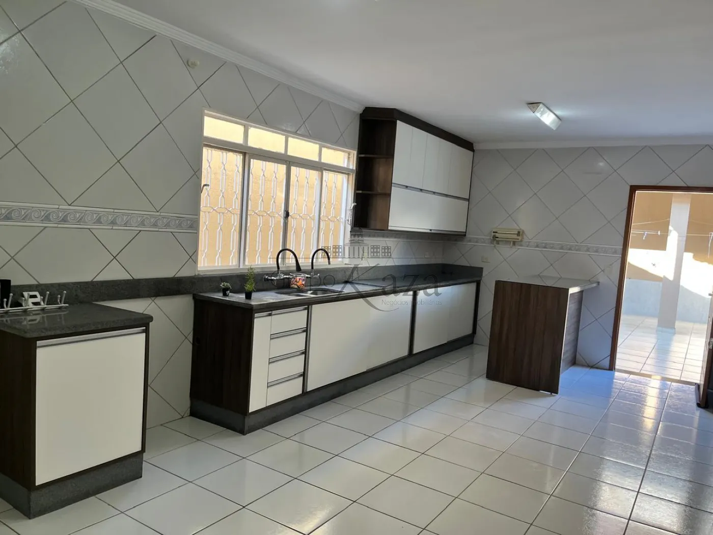 Foto 8 de Casa Padrão em Bosque dos Eucaliptos, São José dos Campos - imagem 8