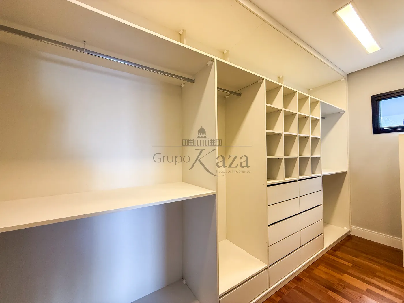 Foto 19 de Casa Condomínio em Jardim do Golfe, São José dos Campos - imagem 19