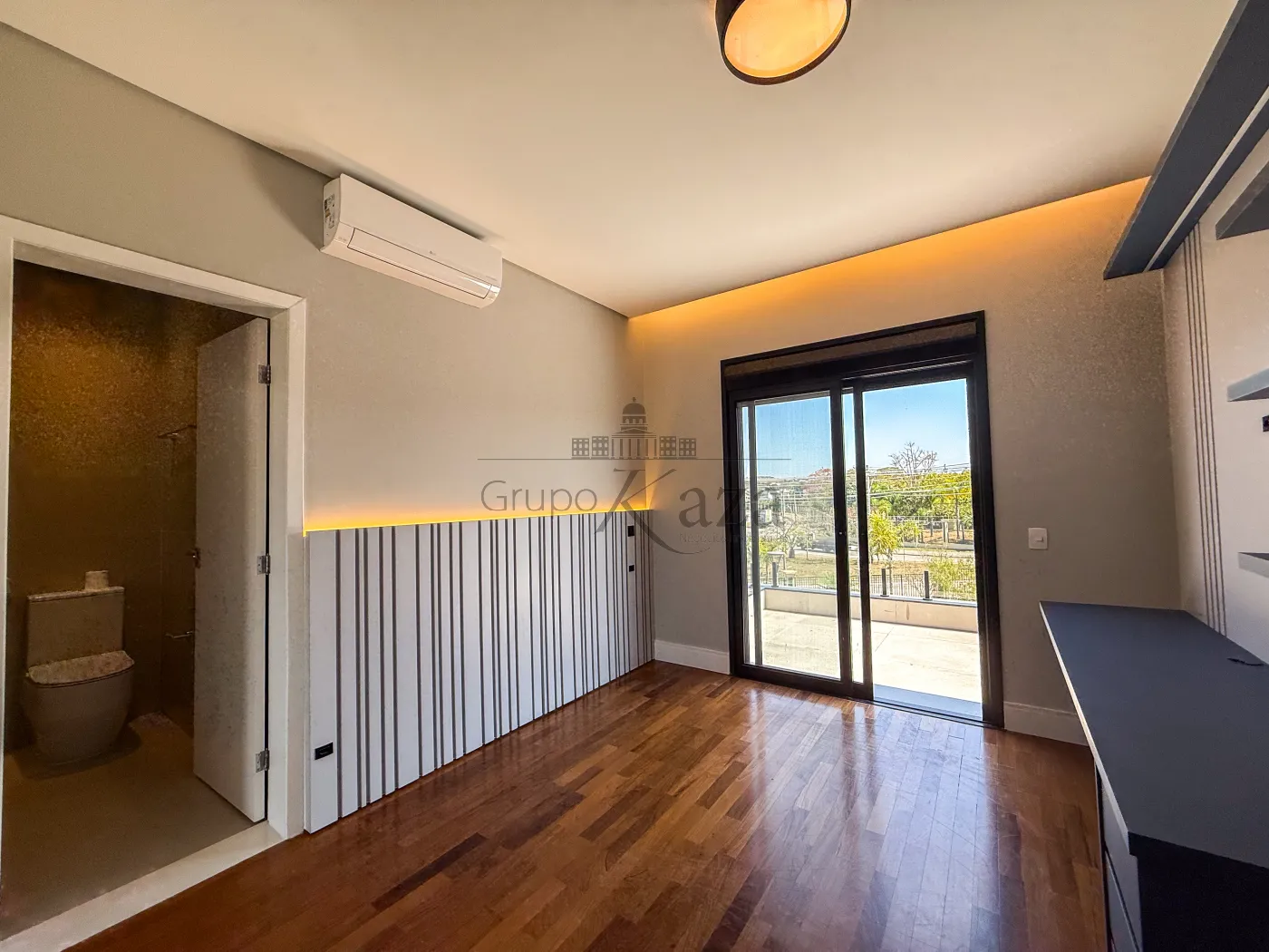 Foto 20 de Casa Condomínio em Jardim do Golfe, São José dos Campos - imagem 20