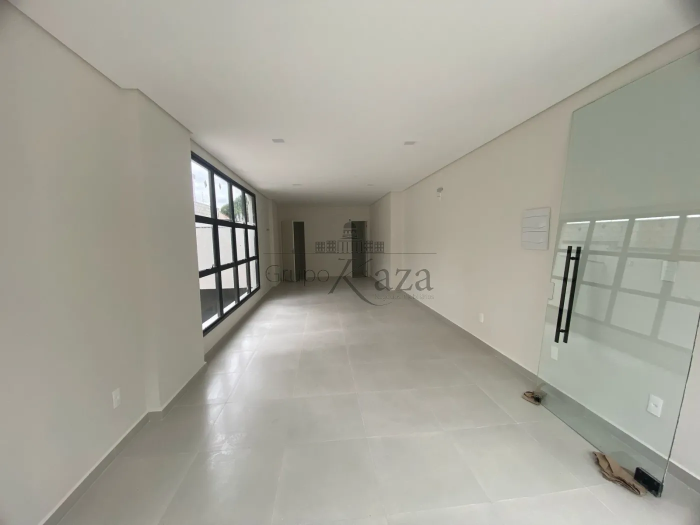 Foto 3 de Comercial Loja em condomínio comercial em Parque Industrial, São José dos Campos - imagem 3 Foto 3 de Comercial Loja em condomínio comercial em Parque Industrial, São José dos Campos - imagem 3