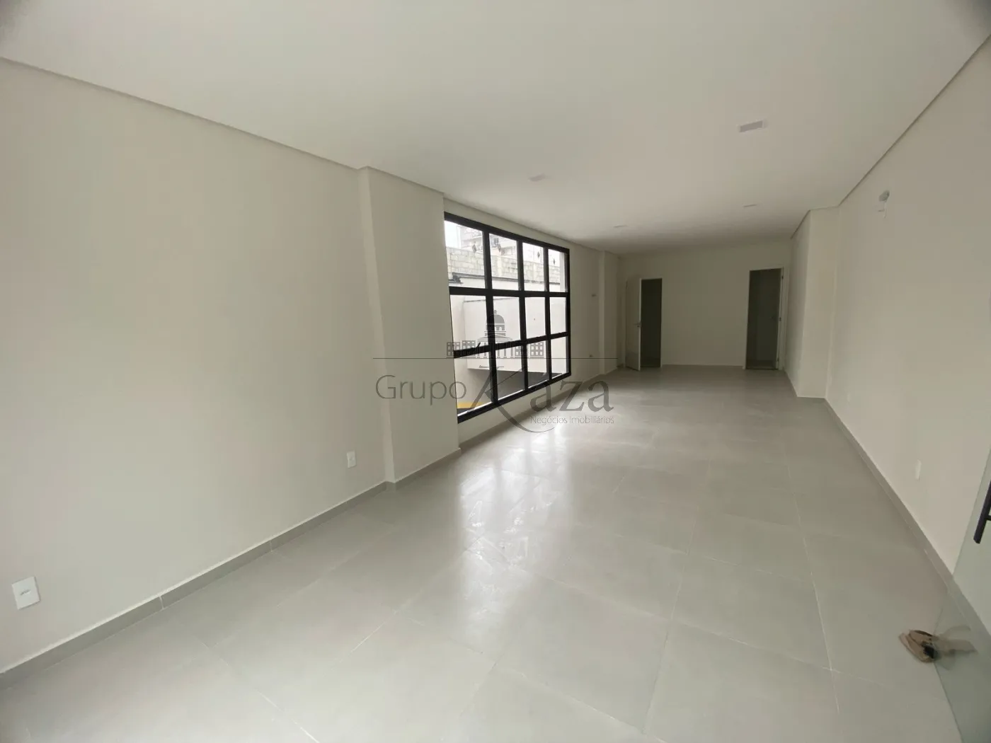 Foto 1 de Comercial Loja em condomínio comercial em Parque Industrial, São José dos Campos - imagem 1 Foto 1 de Comercial Loja em condomínio comercial em Parque Industrial, São José dos Campos - imagem 1