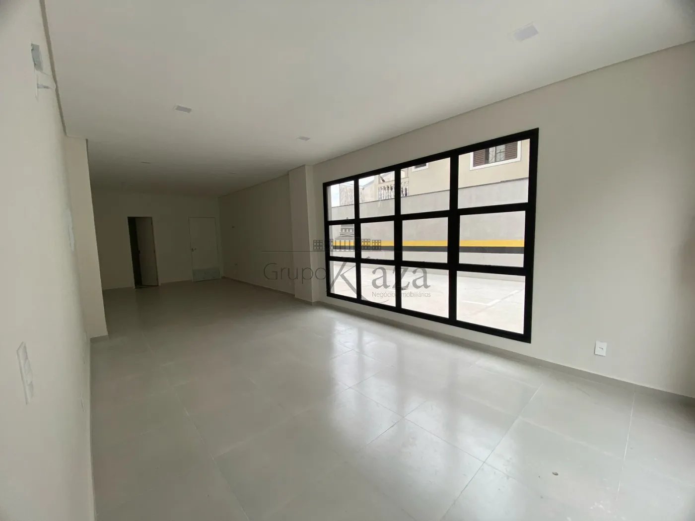 Foto 3 de Comercial Loja em condomínio comercial em Parque Industrial, São José dos Campos - imagem 3