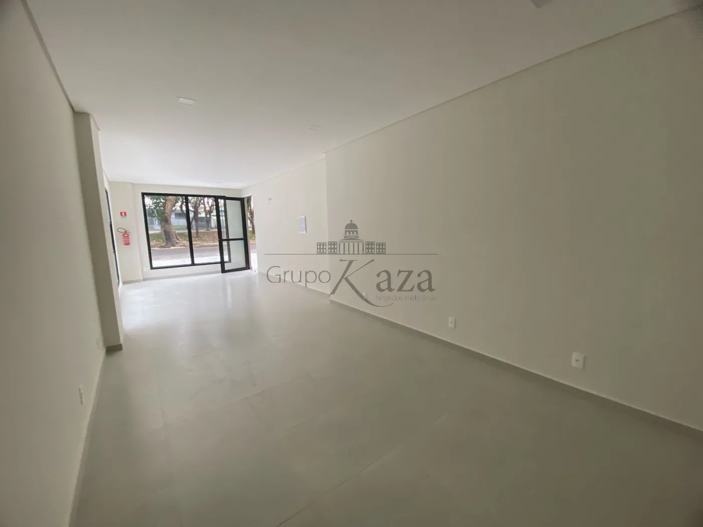 Foto 4 de Comercial Loja em condomínio comercial em Parque Industrial, São José dos Campos - imagem 4