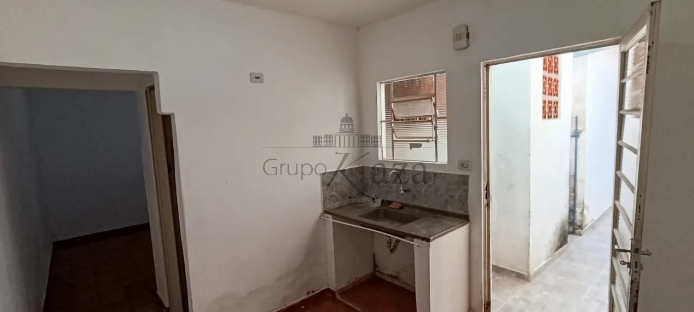 Foto 9 de Casa Padrão em Jardim Santa Maria, Jacareí - imagem 9