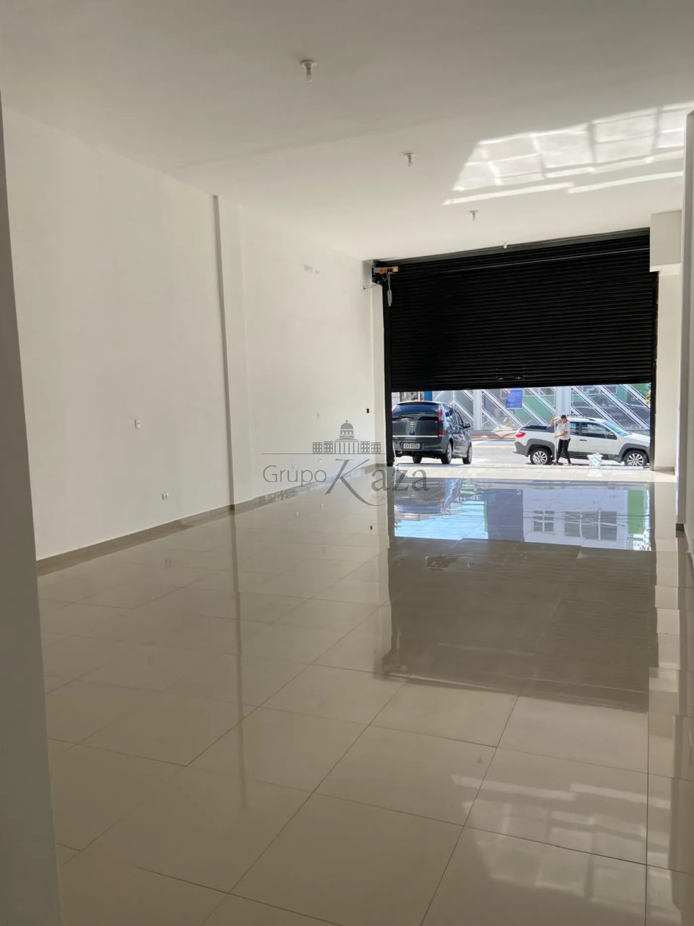Foto 1 de Comercial Ponto Comercial em Loteamento Villa Branca, Jacareí - imagem 1