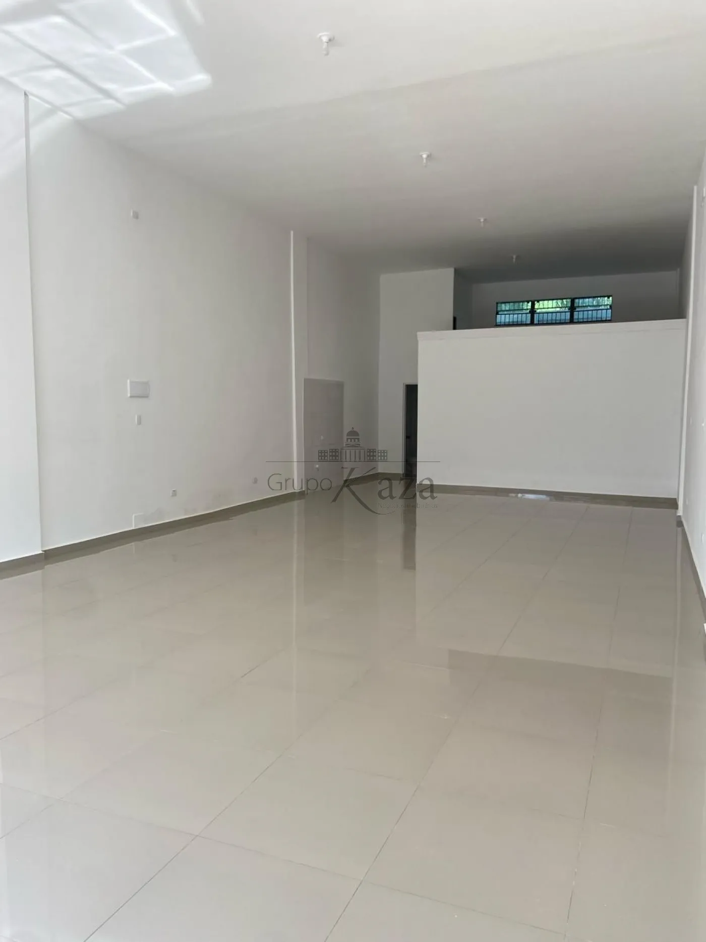 Foto 2 de Comercial Ponto Comercial em Loteamento Villa Branca, Jacareí - imagem 2