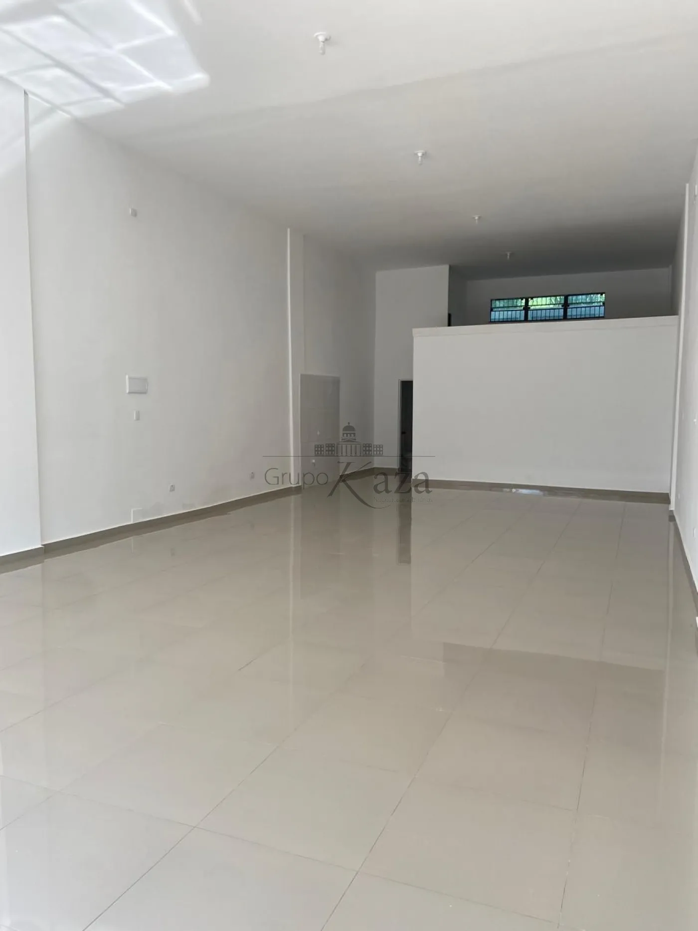 Foto 3 de Comercial Ponto Comercial em Loteamento Villa Branca, Jacareí - imagem 3