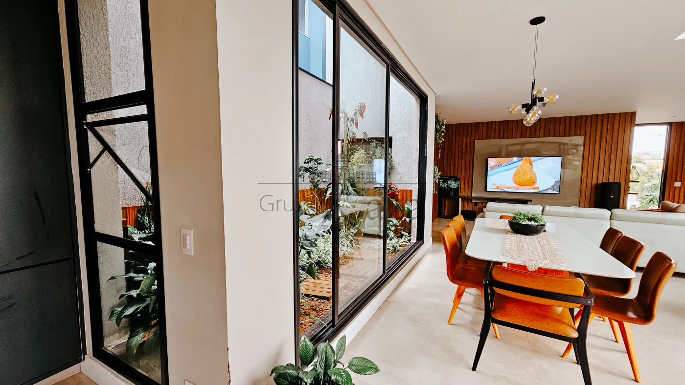 Foto 21 de Casa Condomínio em Jardim Califórnia, Jacareí - imagem 21