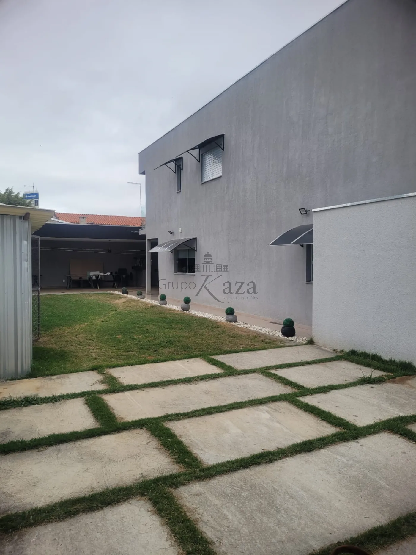 Foto 1 de Terreno Padrão em Conjunto Residencial Trinta e Um de Março, São José dos Campos - imagem 1