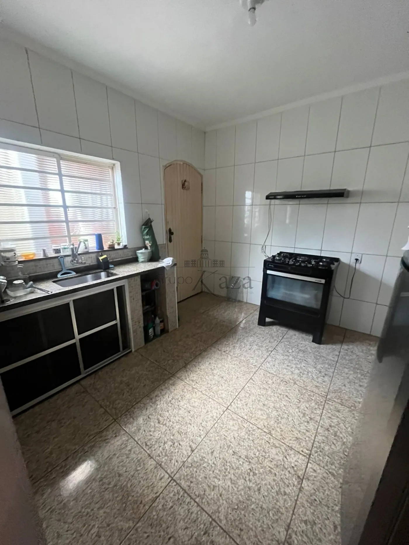 Foto 3 de Casa Padrão em Jardim Maria Amélia, Jacareí - imagem 3