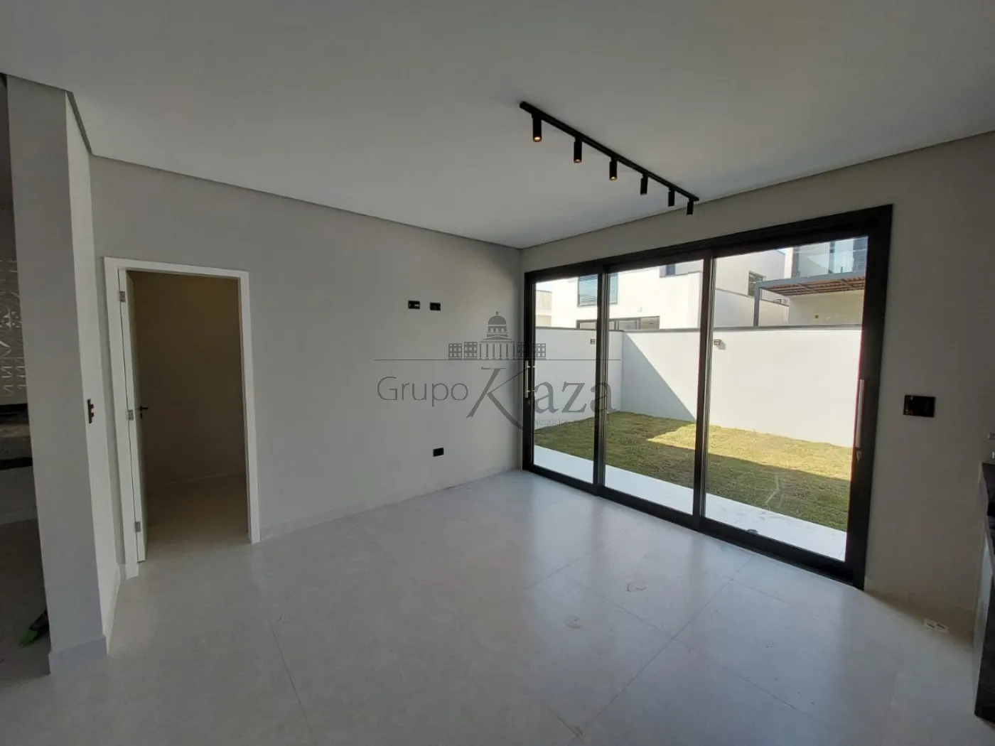 Foto 11 de Casa Condomínio em Jardim Jacinto, Jacareí - imagem 11