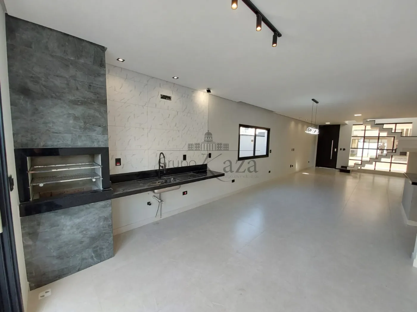 Foto 3 de Casa Condomínio em Jardim Jacinto, Jacareí - imagem 3